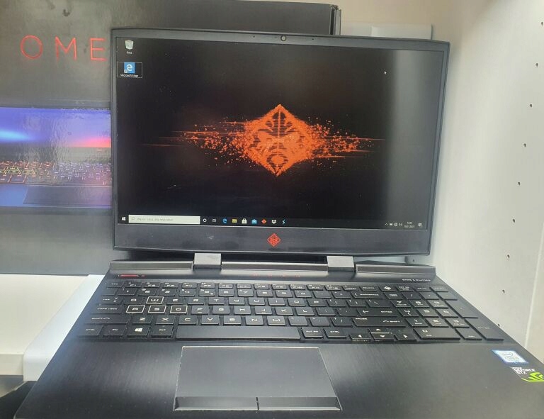 OKAZJA LAPTOP HP OMEN 15 1TB/8RAM WIN10PRO PUDEŁK