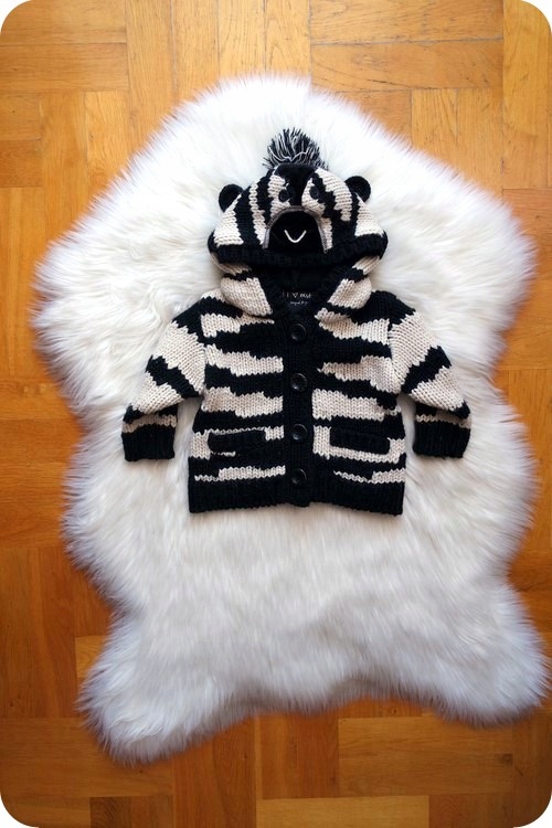 sweter NEXT zebra ROZPINANY kaptur 74 6-9 M MODNY