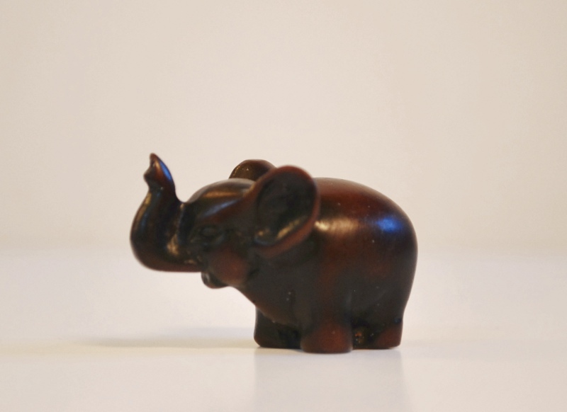 figurka słoń mały słonik na szczęście