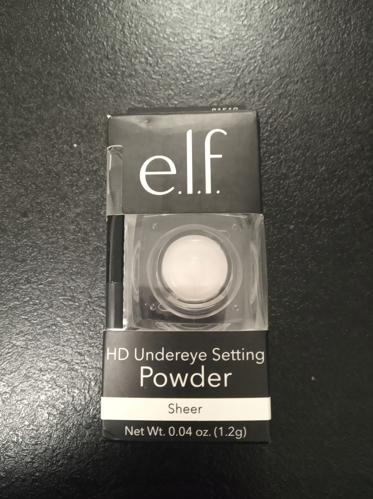 elf HD Undereye Setting Powder rozprasza światl