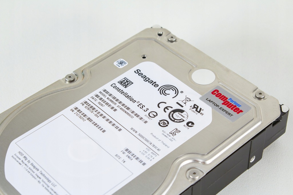 Купить Жесткий диск HGST 4 ТБ 3,5 7200 об/мин SATA3: отзывы, фото, характеристики в интерне-магазине Aredi.ru