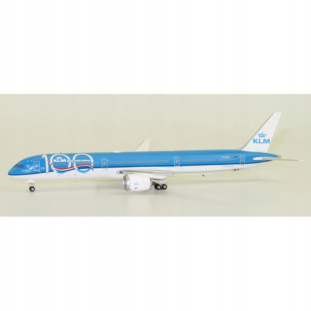 MODEL BOEING B787 KLM 100