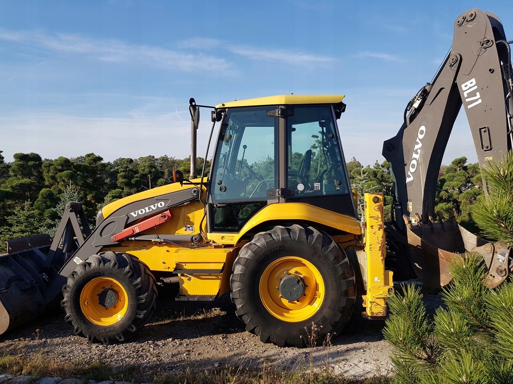 экскаватор volvo bl71. вольво 71. погрузчик volvo bl71b. Volvo bl71b. трактор volvo bl71b.