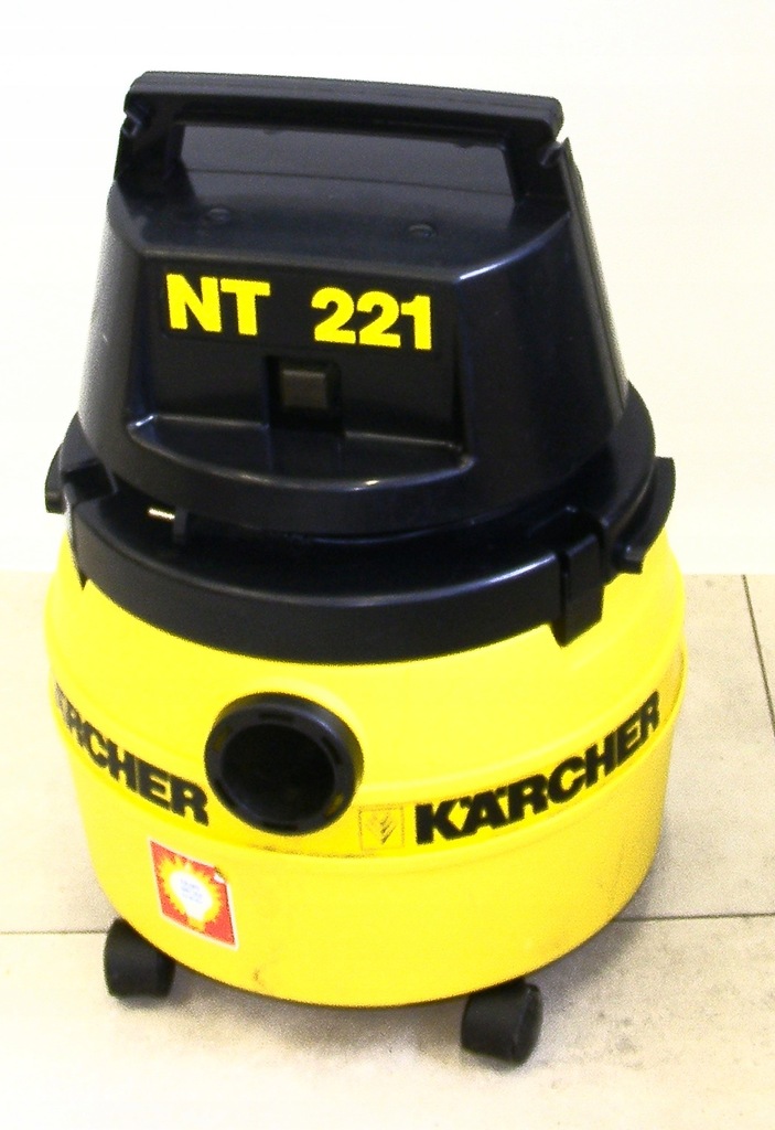 Odkurzacz warsztatowy Karcher NT 221