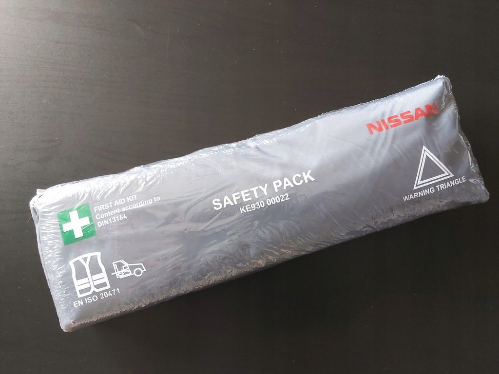 SAFETY PACK NISSAN apteczka kamizelka trójkąt