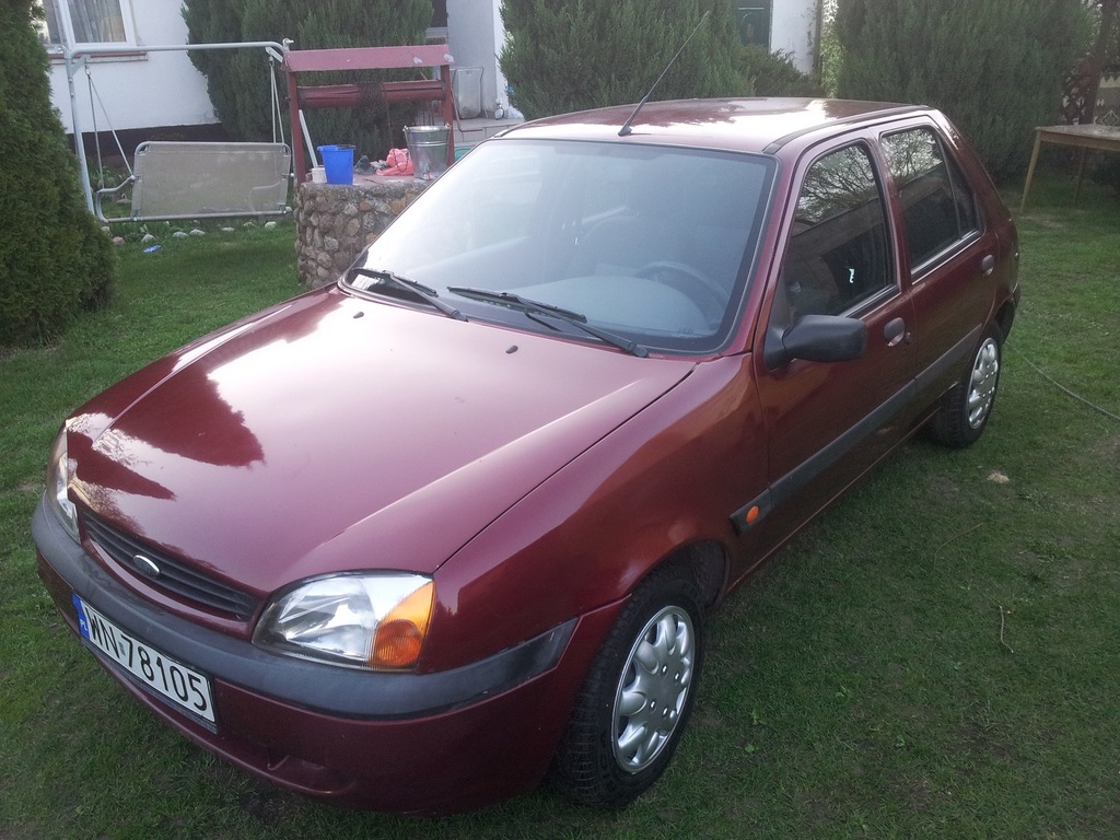 Ford Fiesta 1999 r, 5 drzwi, klima, wspomaganie