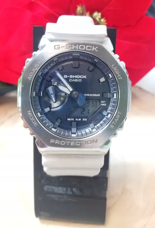 ZEGAREK CASIO G-SHOCK GM-2100WS-7AER 20BAR