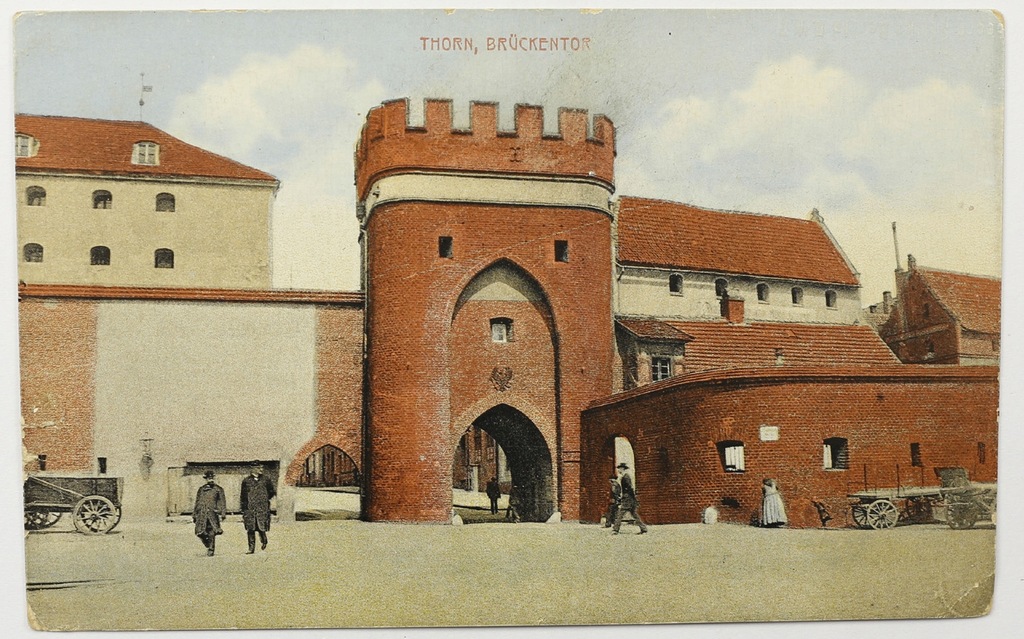Toruń THORN Bruckentor Brama Mostowa Przechodnie