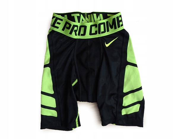 Spodenki ___ NIKE Pro Combat Shorts ____rozmiar S