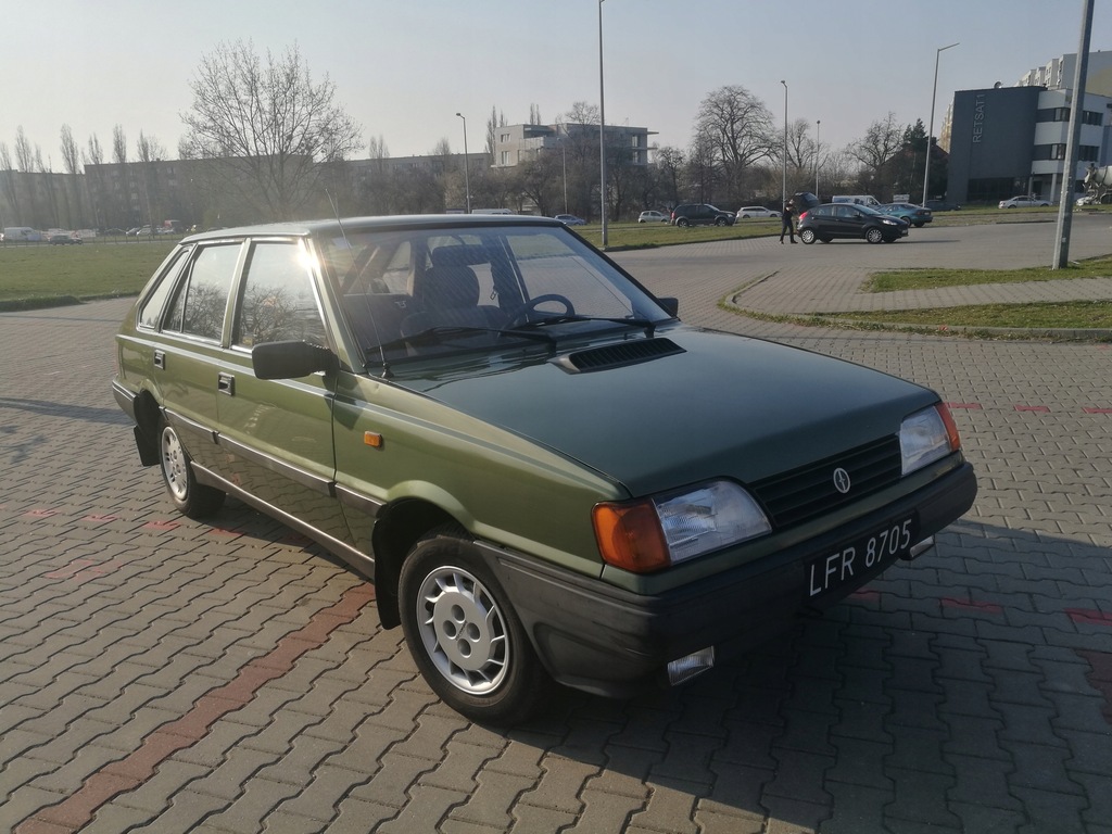 Купить Polonez Caro 1.5 GLE, коллекционное состояние: отзывы, фото, характеристики в интерне-магазине Aredi.ru