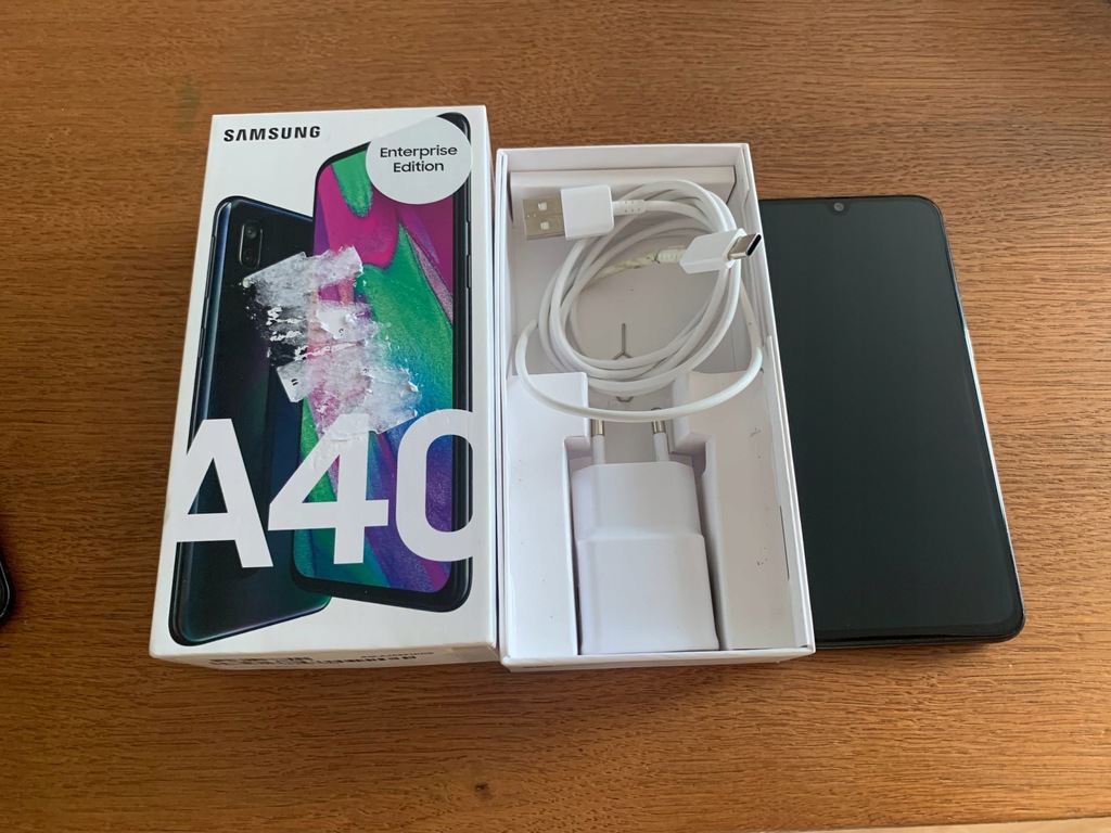Smartfon Samsung Galaxy A40 4 GB / 64 GB czarny - 12567182652 ...