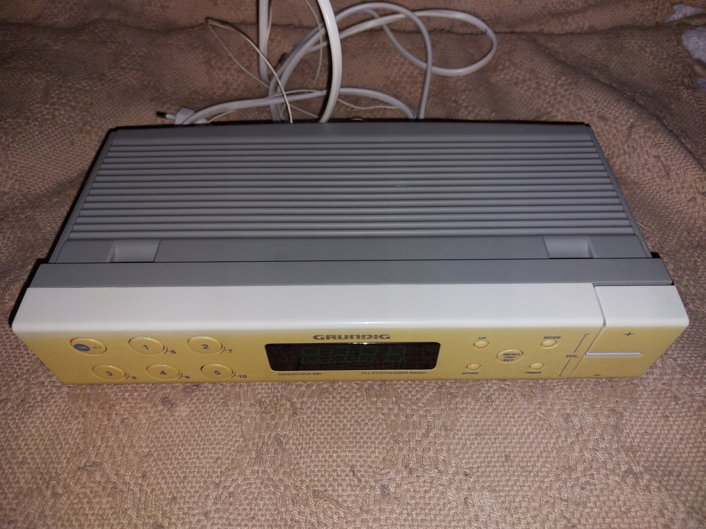 Radio GRUNDIG SONOCLOCK 690 13930168617 oficjalne archiwum Allegro
