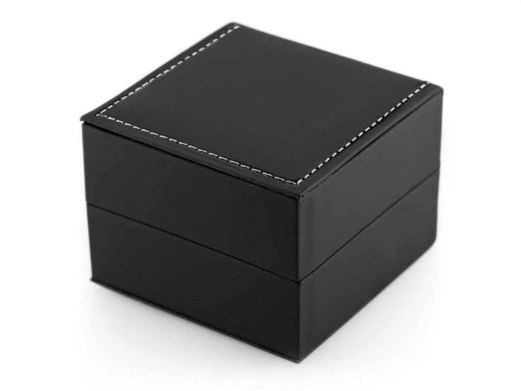 Prezentowe pudełko na zegarek - eko czarne przeszy