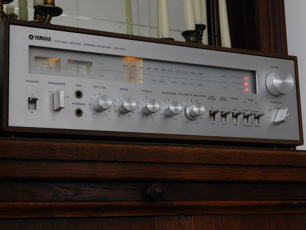 YAMAHA CR-600 STEREO RECEIVER AMPLITUNER VINTAGE