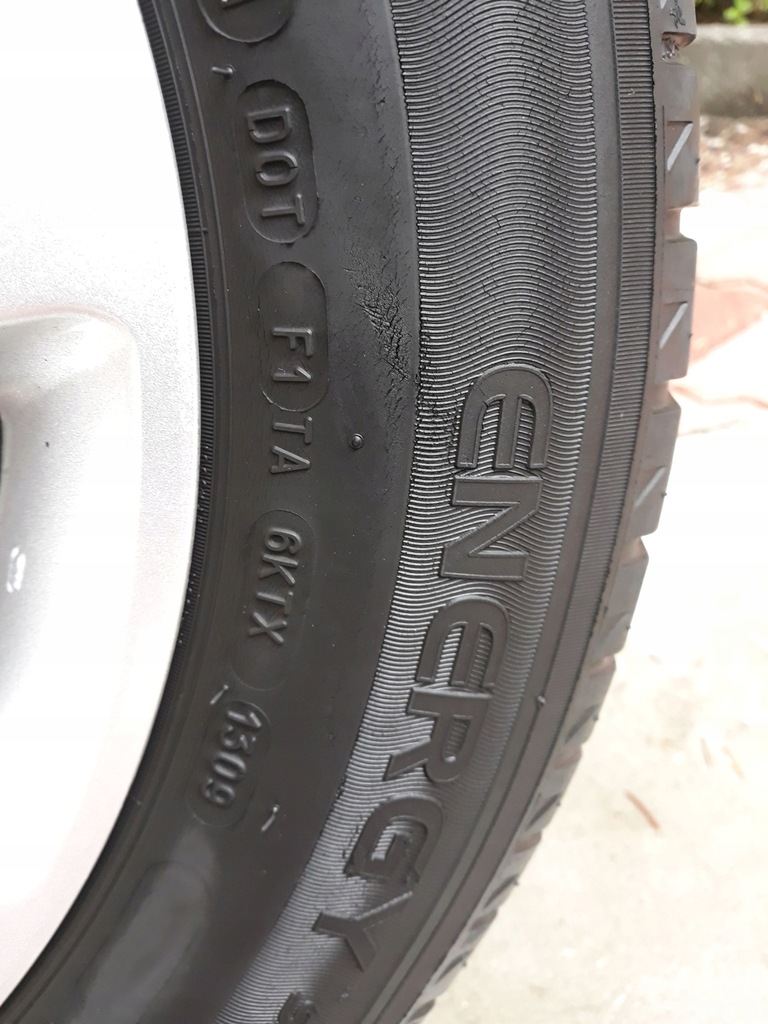 OPONY 195/65/15 + FELGI 5x114.3 ET 45 KIA CEED