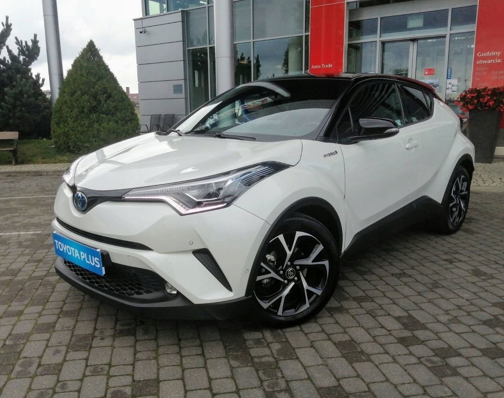 Toyota C-HR 1.8 Hybrid Selection Bezwypadkowy FVat