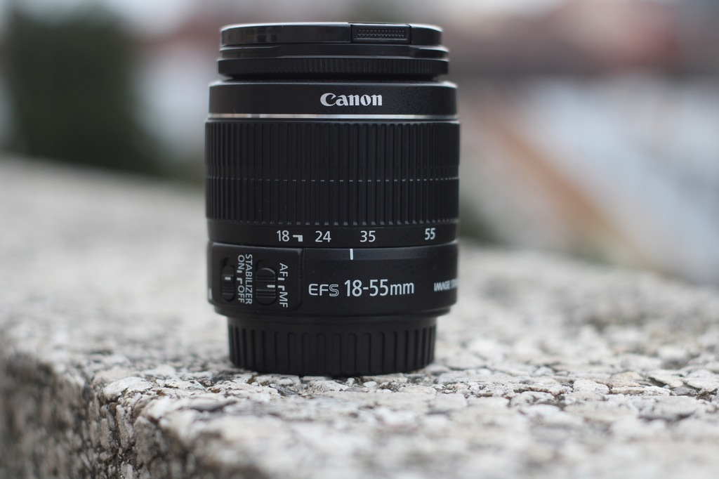 Obiektyw Canon EF-S 18-55mm f/3.5-5.6 IS II