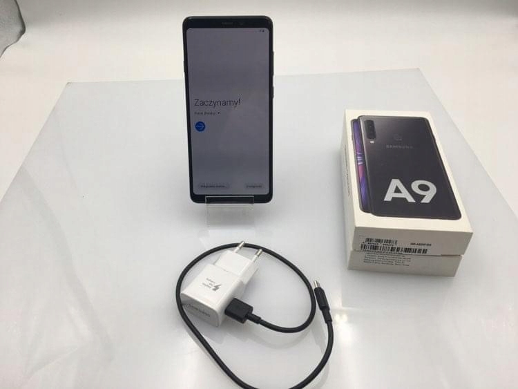 Smartfon Samsung Galaxy A9 6 GB / 128 GB czarny