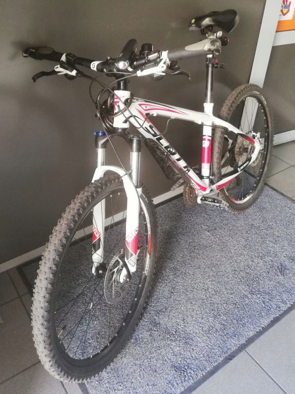 Scott scale 70 2011 2025