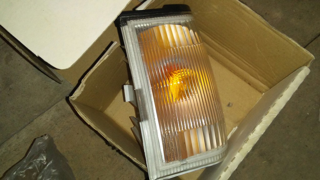 Kierunkowskaz Kierunkowskazy Polonez komplet NOWE