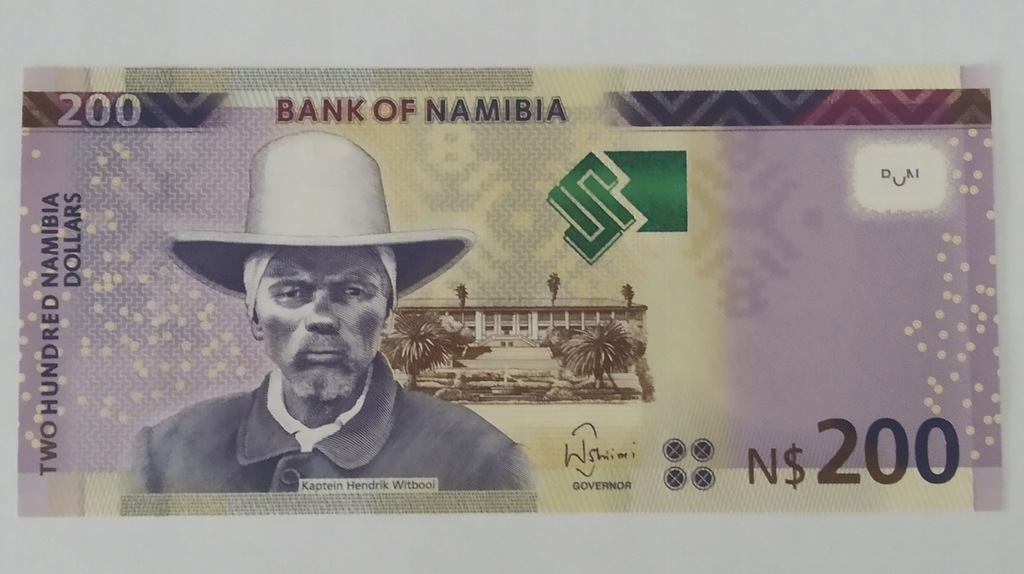 NAMIBIA, 200 DOLLARS 2018 UNC