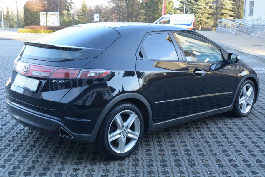 HONDA CIVIC UFO VIII SPORT 2.2 CTDI 5 DRZWI LIFT