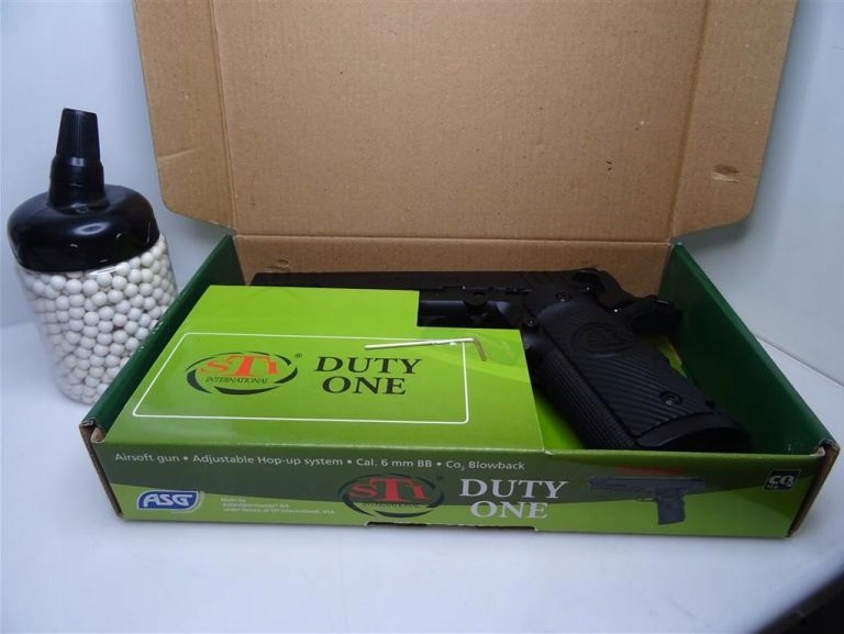 PISTOLET STI DUTY ONE + KULKI