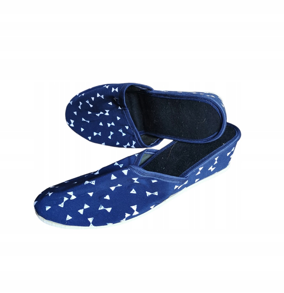 Kapcie na koturnie zakryte palce rozm.40