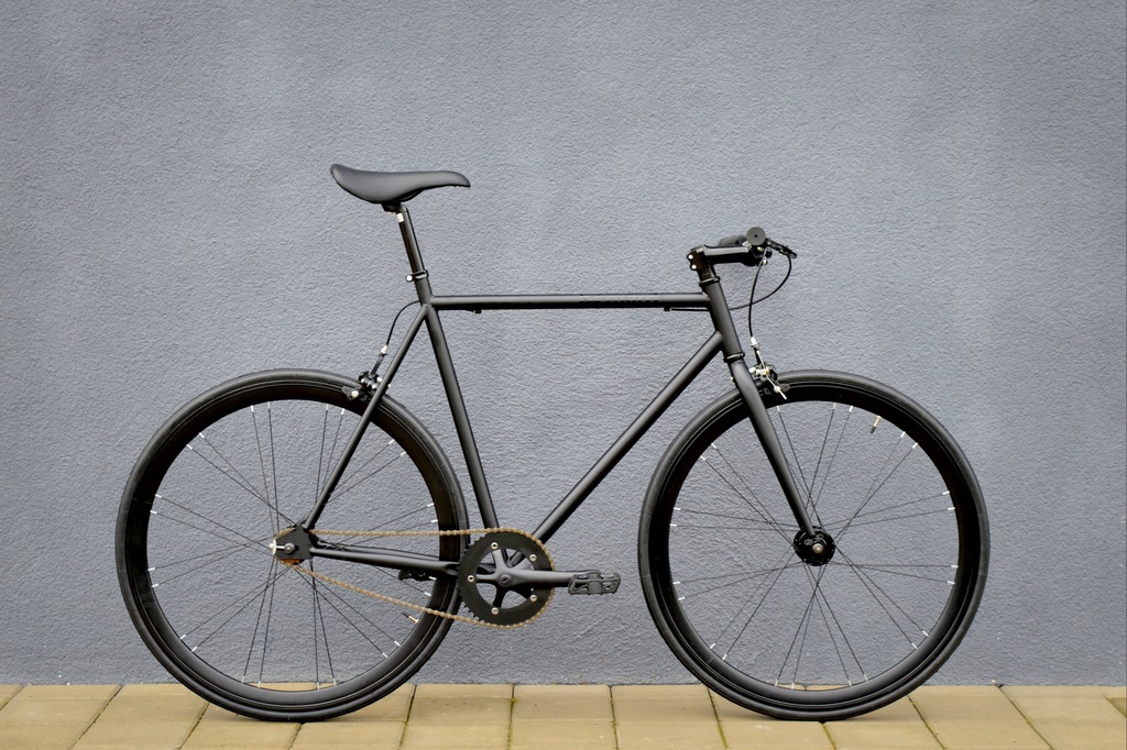 BERNARD L | Ostre koło single speed TORPEDO hamule