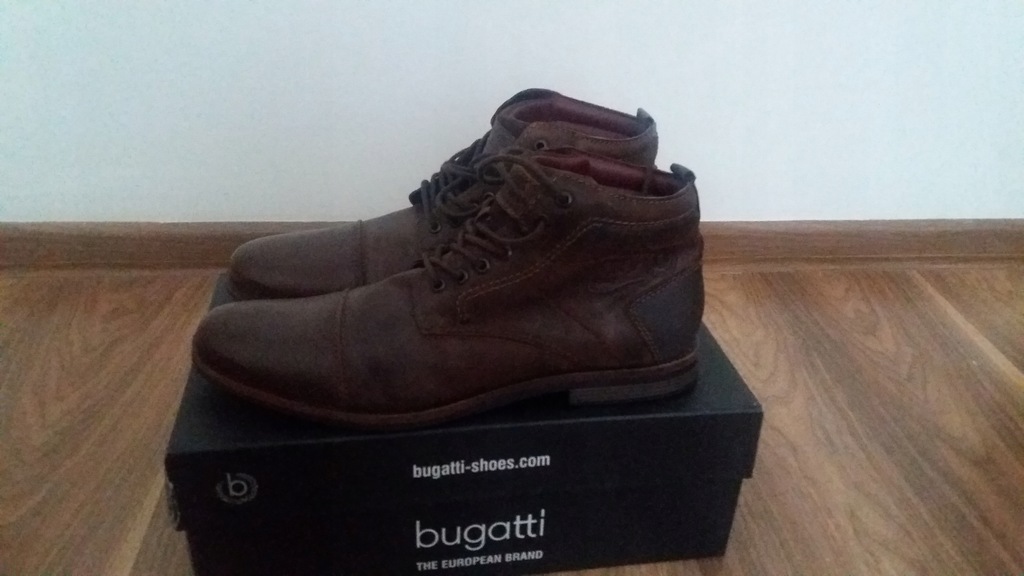 Buty męskie Bugatti