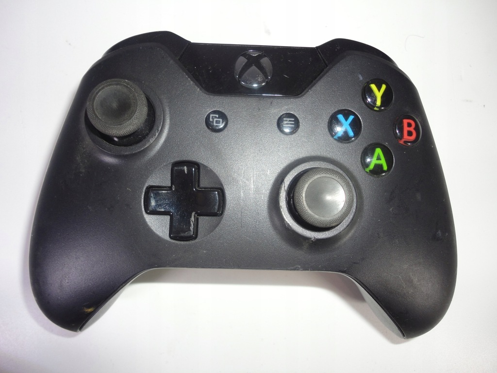 WIRELESS CONTROLLER XBOX ONE MODEL 1697 CZARNY 36