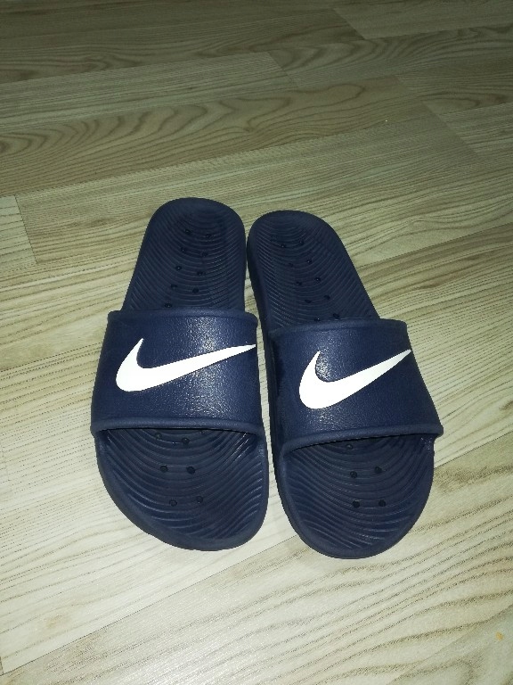 Klapki Nike rozmiar 46 (30-30,5 cm)