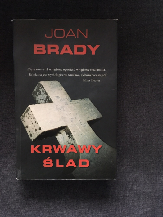 Joan Brady krwawy Ślad