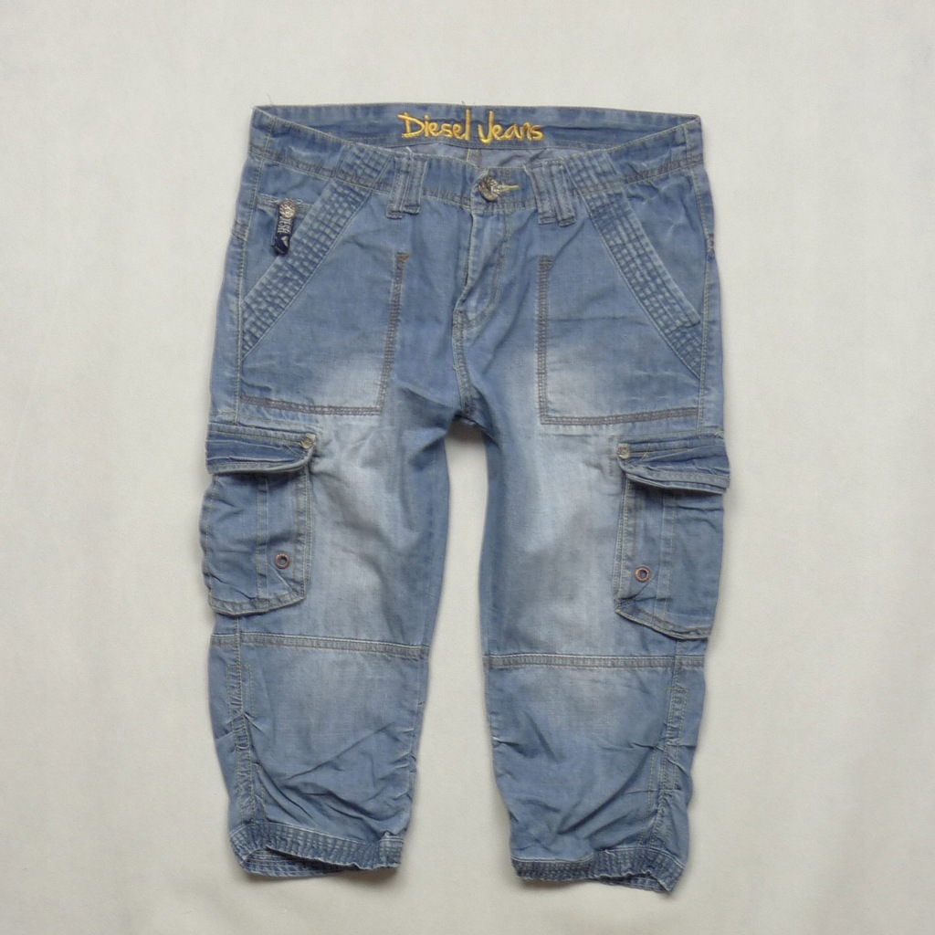 DIESEL jeansowe niebieskie spodenki rybaczki W30