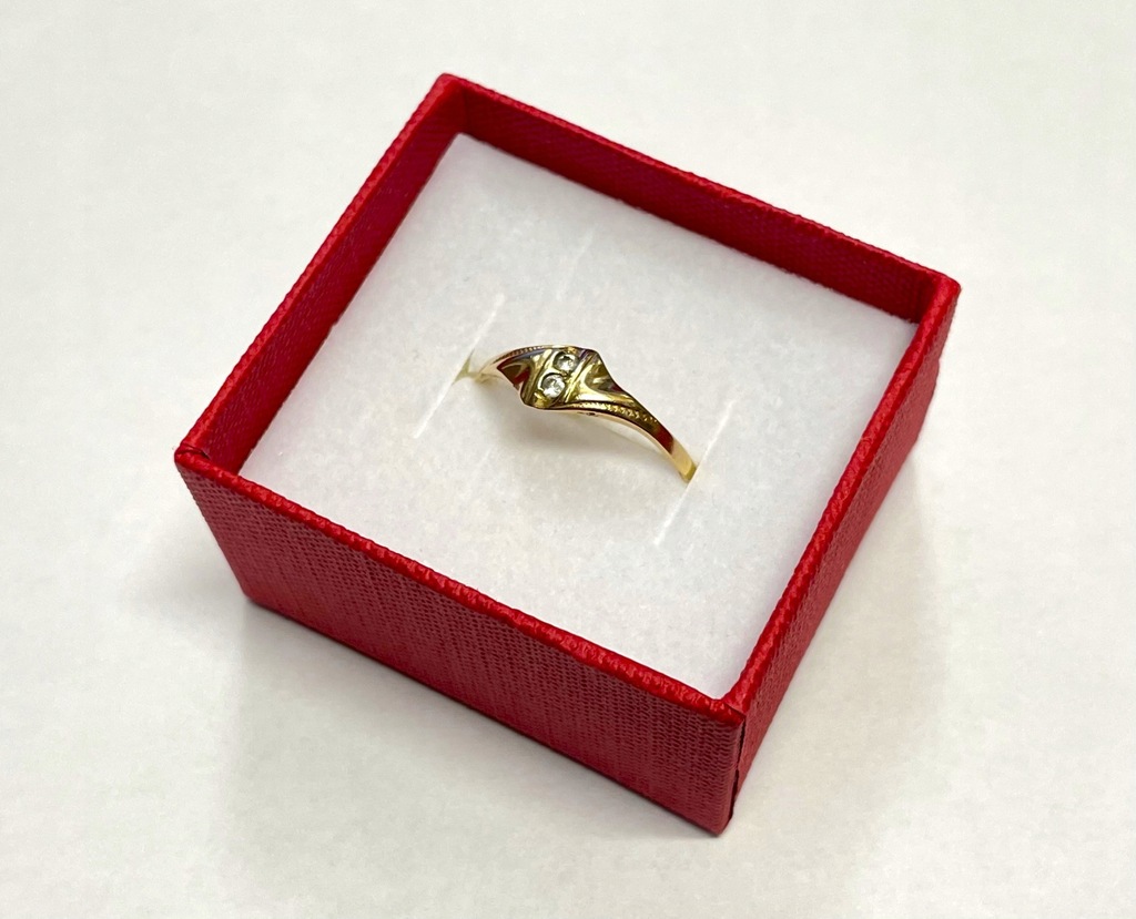 Złoty pierścionek 585 z cyrkoniami |1,56g | roz. 23,5 | LOMBARD