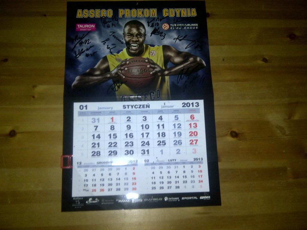 Kalendarz z autografami od Asseco Prokom Gdynia