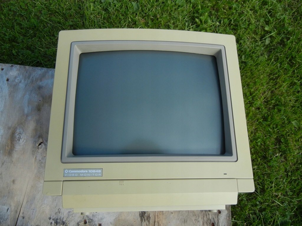 monitor Commodore 1084S-D1 sprawny