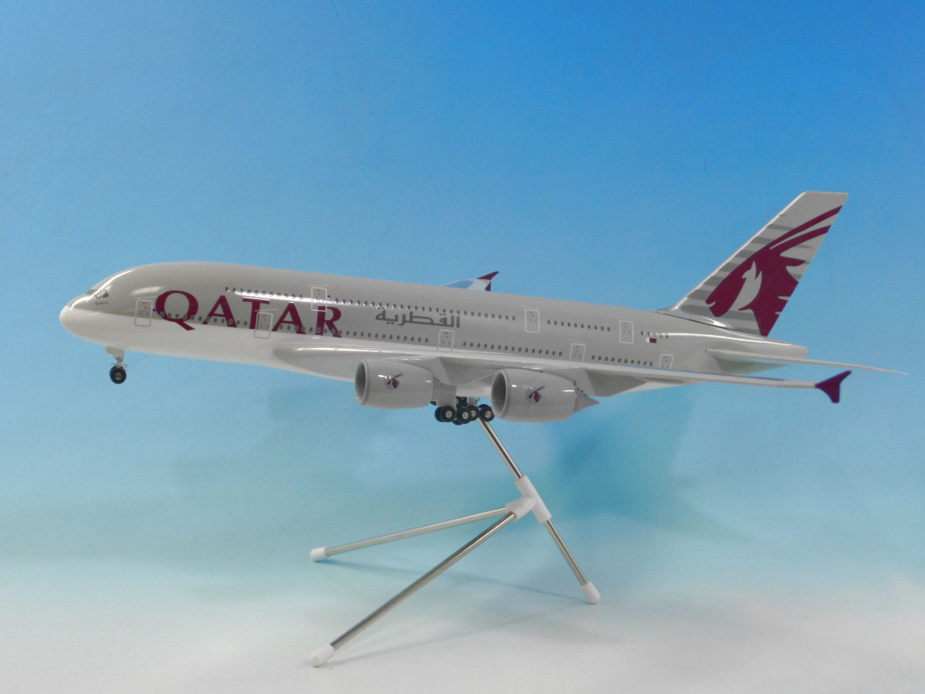 Model Airbus A380 Qatar Airways