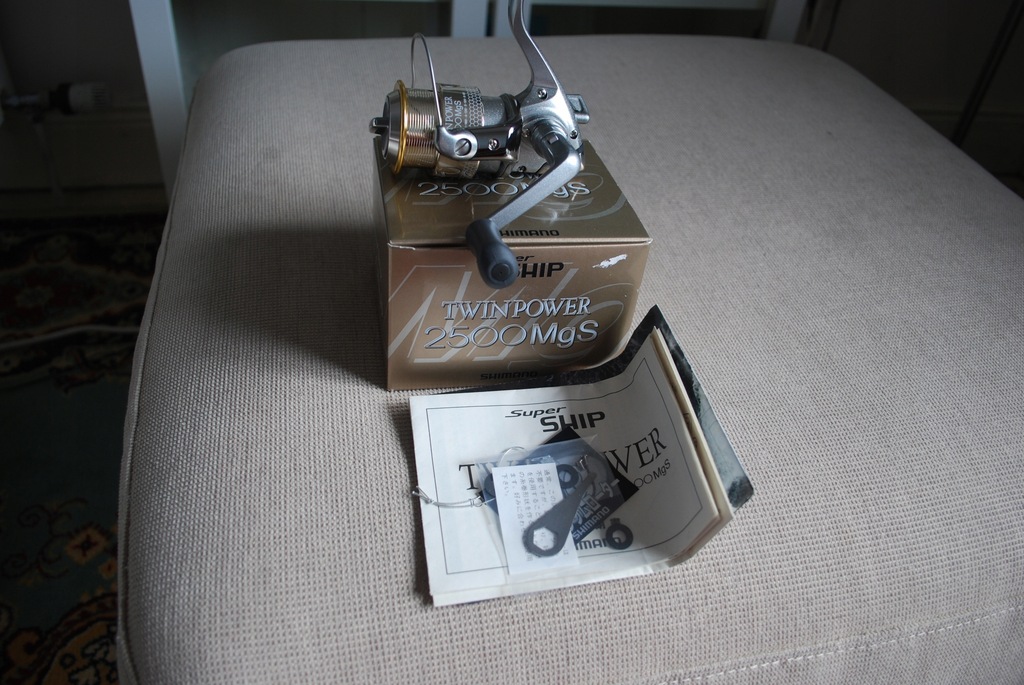 Shimano Twin Power 2500 Mgs Super Ship - 7891574202