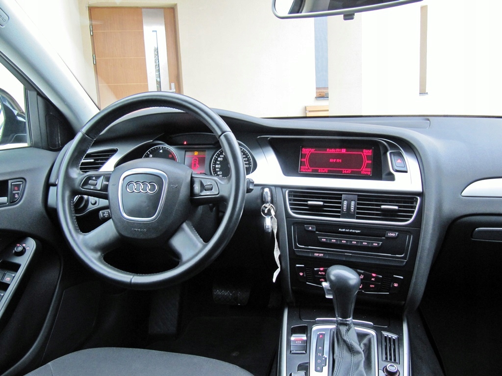 Купить *ИДЕАЛЬНЫЙ* AUDI A4 2.0 TDI *143KM*BI-XENON*LED*NAVI: отзывы, фото, характеристики в интерне-магазине Aredi.ru