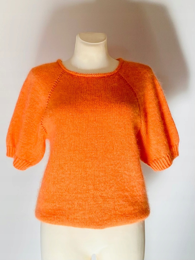 Ręcznie robiona bluzka o bardzo szlachetnym składzie