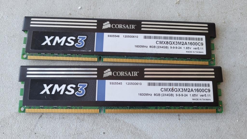 PAMIĘĆ RAM 16GB CORSAIR CMX8GX3M2A1600C9 STAN DB - 14157779814 ...