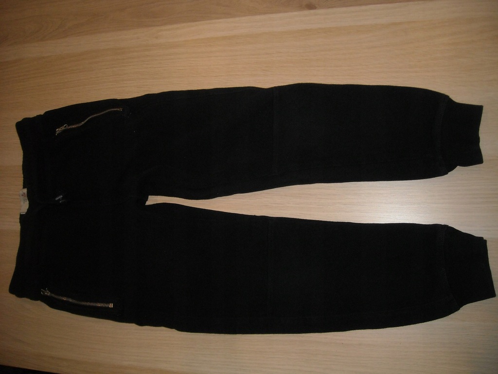 Zara spodnie dresowe r.134 czarne