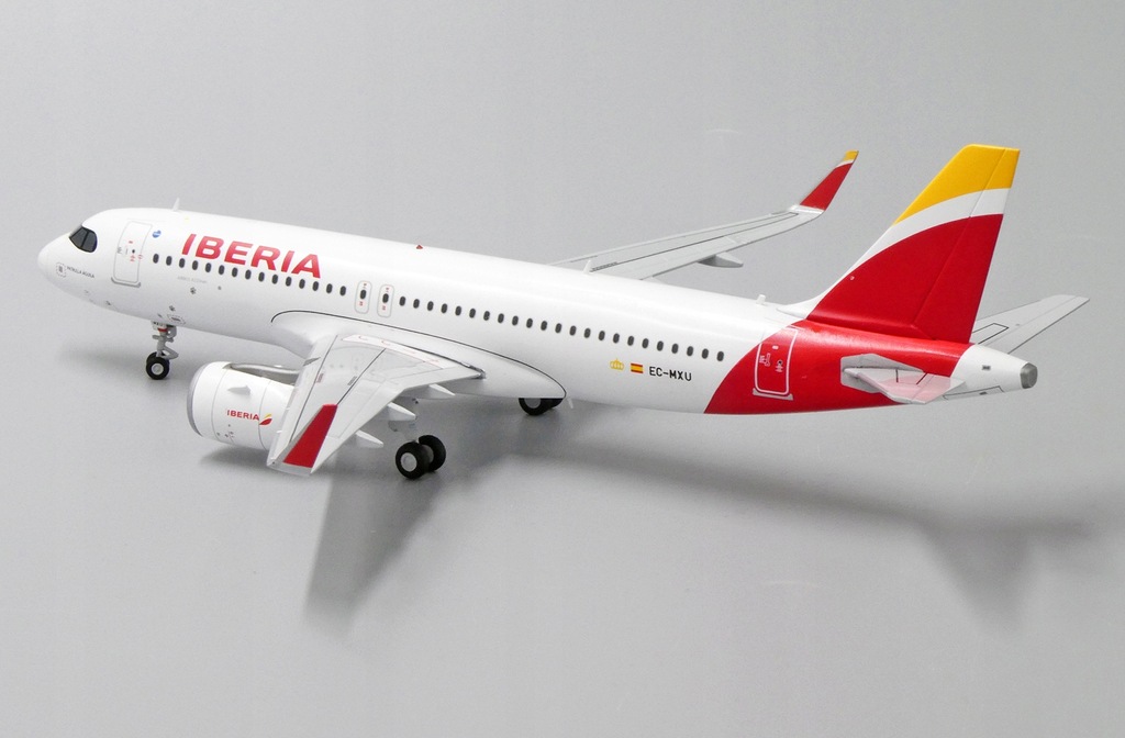 Купить Модель самолета Airbus A320neo Iberia 1:200: отзывы, фото, характеристики в интерне-магазине Aredi.ru