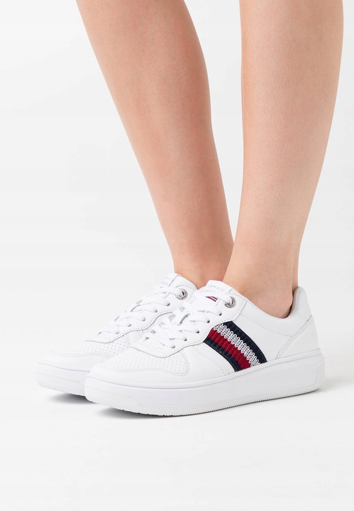 TOMMY HILFIGER SKÓRZANE DAMSKIE TRAMPKI 38 1BYB