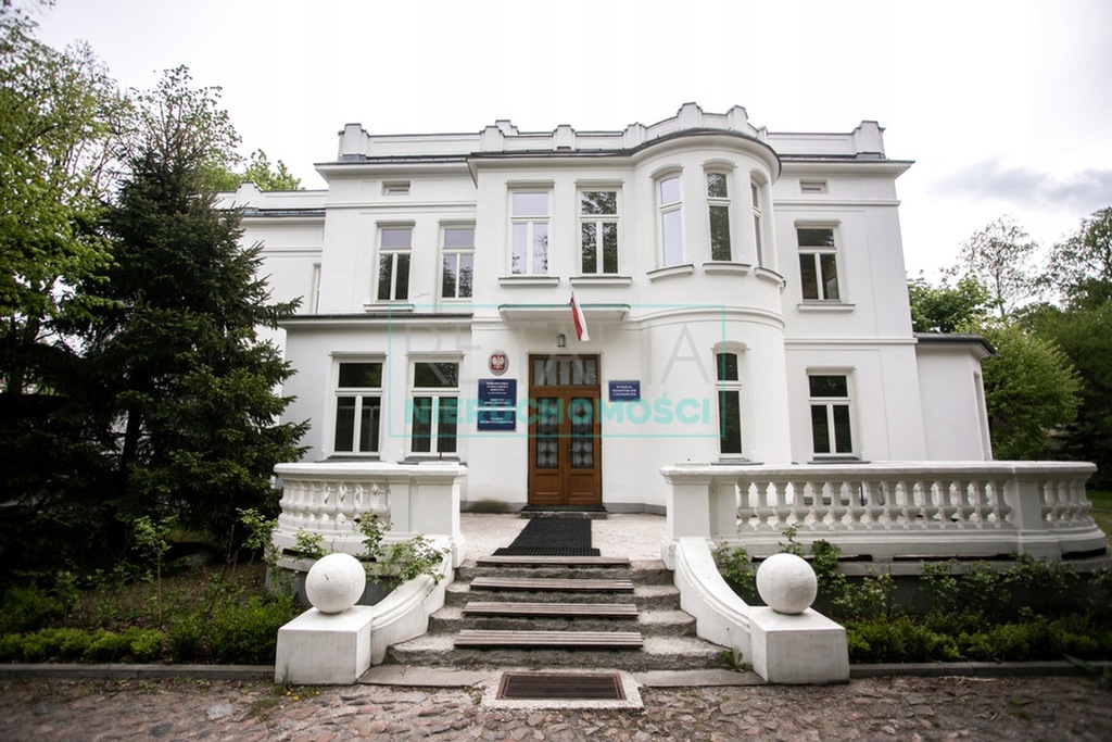 Dom, Podkowa Leśna, Grodziski (pow.), 600 m²