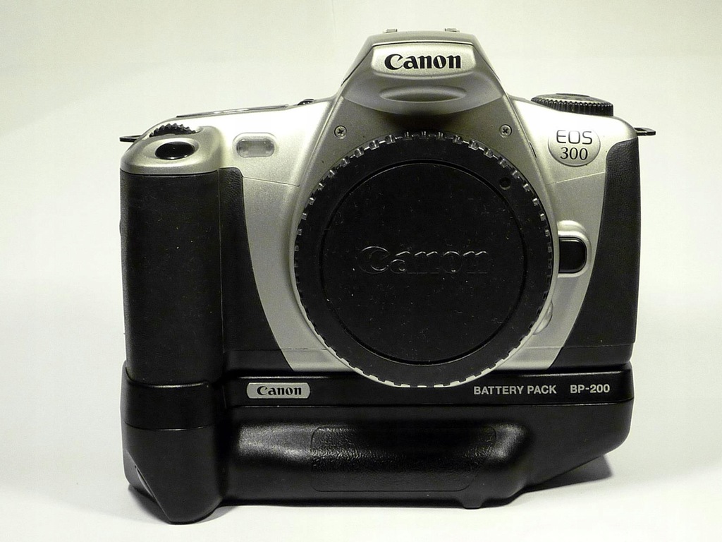 Canon EOS 300 + Battery Pack BP-200