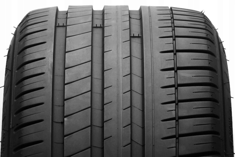 1L 255/35R18 Michelin Pilot Sport 3 94Y RF 2818 64