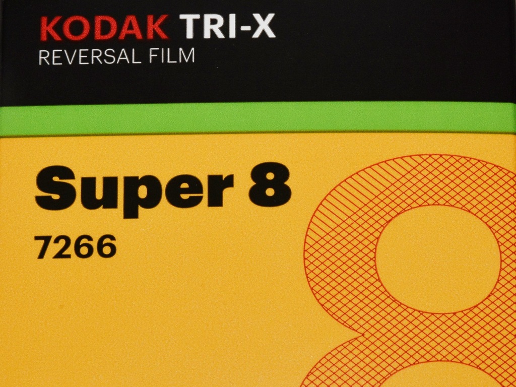 Купить Ч/б пленка Kodak Tri-X 200 для фотоаппарата Super 8 S8: отзывы, фото, характеристики в интерне-магазине Aredi.ru