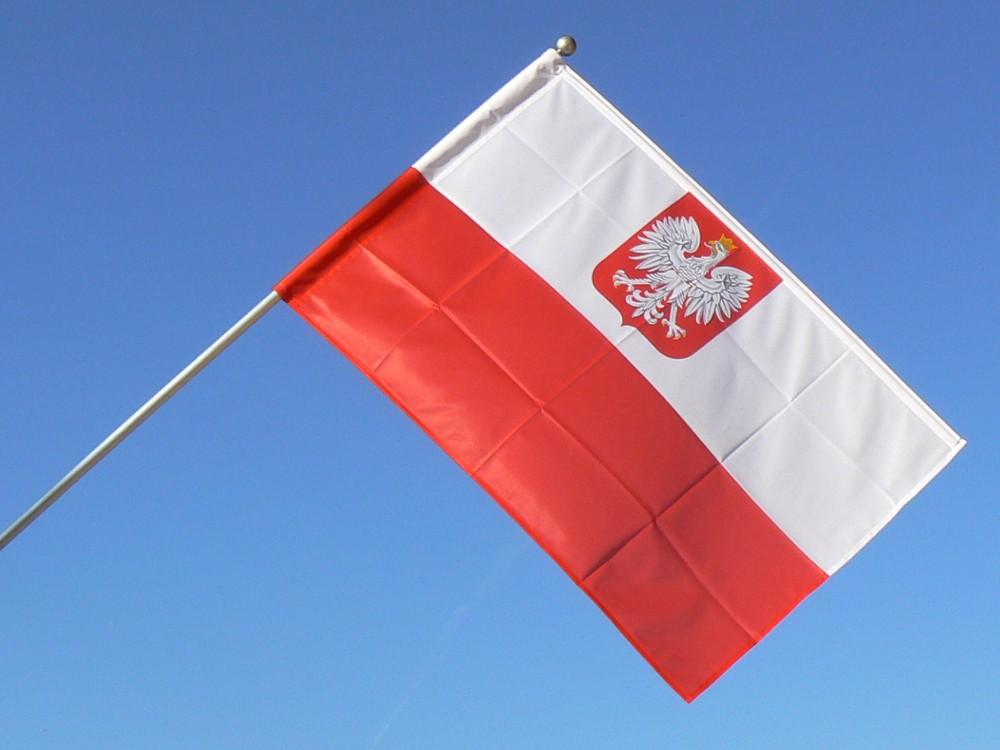 Polska flaga z godłem od Pogotowia Flagowego